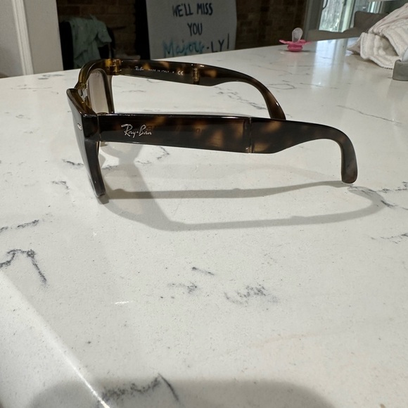 Ray-Ban Brown Wayfarer Sunglasses Timeless Design
